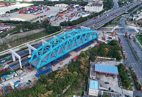 双纪录！江苏永捷特种装备完成国内最大跨度三线曲弦下承式简支钢桁梁SPMT整体式移运